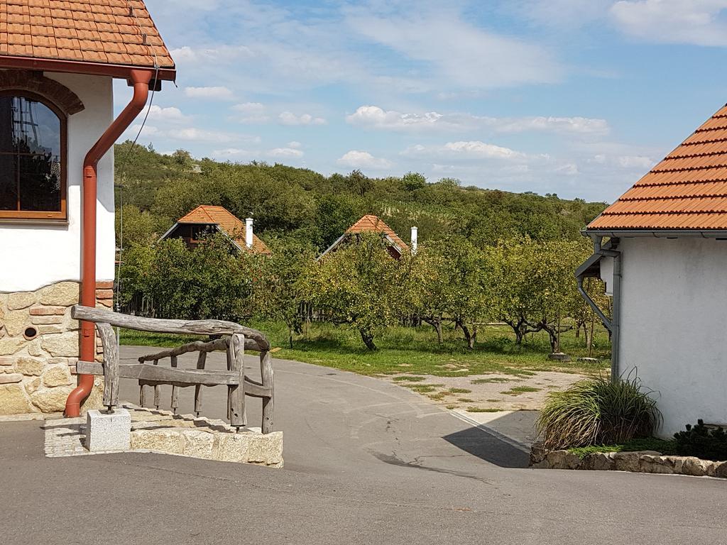 Osada Havranů Otel Hnanice  Dış mekan fotoğraf